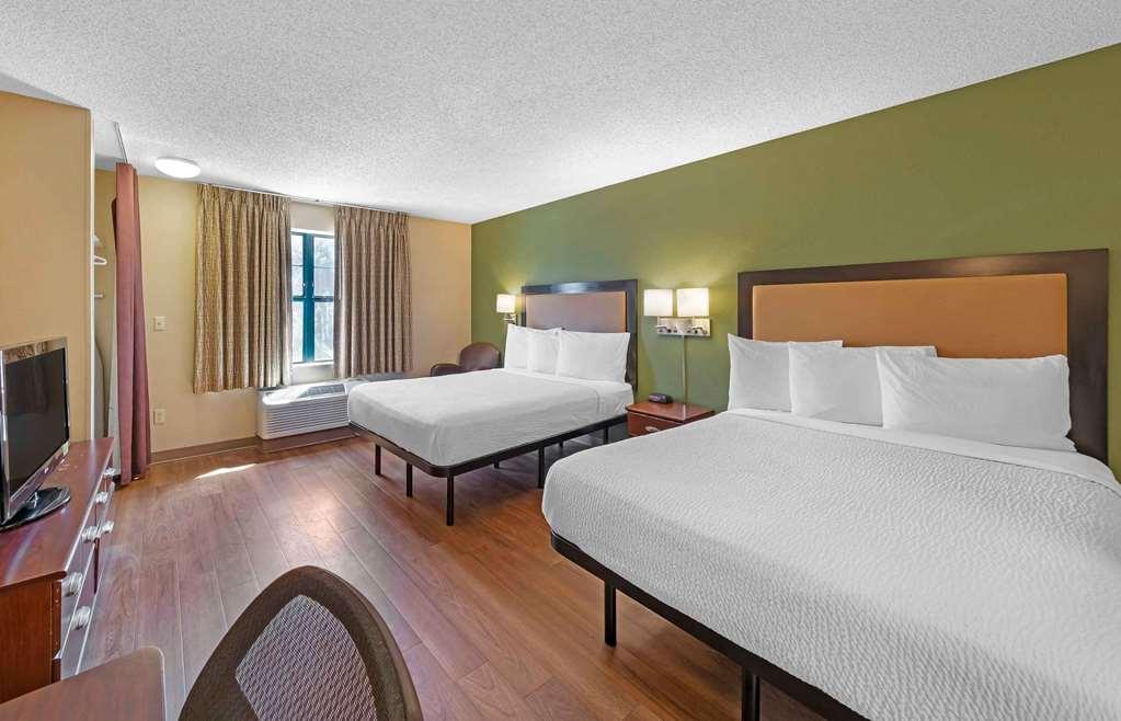 Extended Stay America Suites - Houston - The Woodlands Room photo